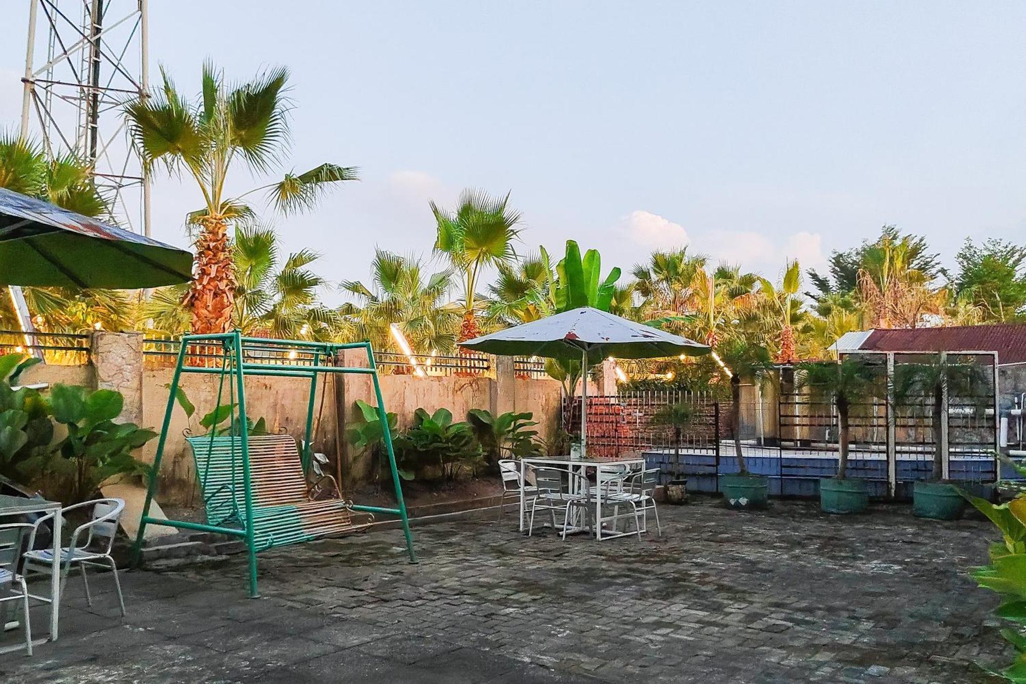 Reddoorz Near Focal Point Medan Hotell Sunggal Eksteriør bilde